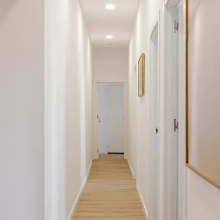 Unicas En La Rambla 3*