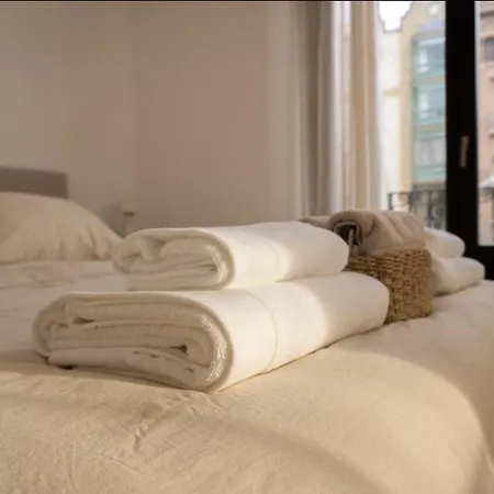 Aparthotel Unicas En La Rambla